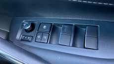 Toyota Corolla 2.0 Hybrid Design 5dr CVT Hybrid Hatchback